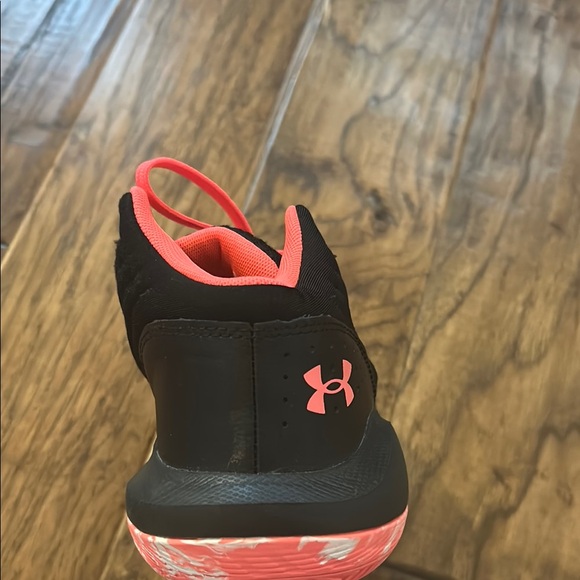 Under Armour Black and Pink Sneakers with Sporty Design - Picture 3 of 5